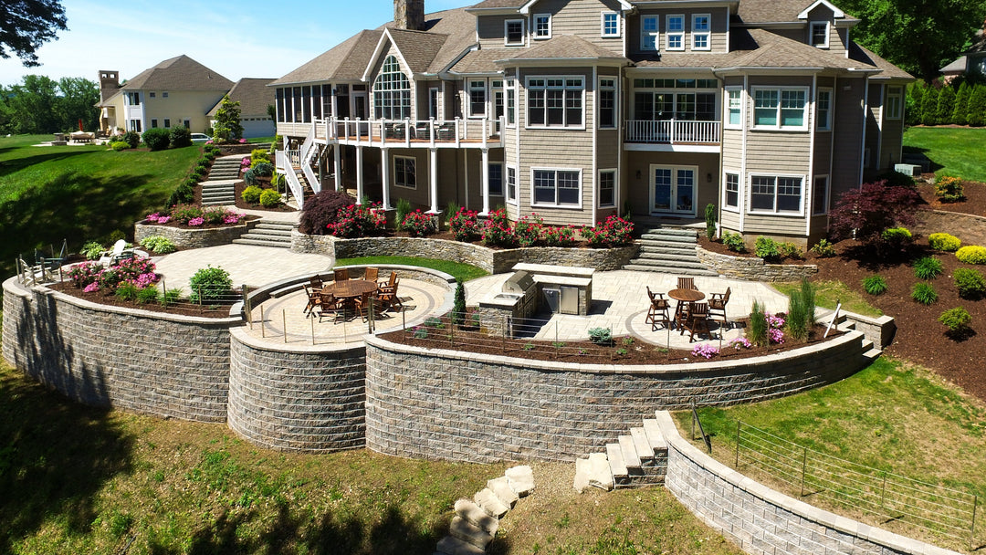 Tips to Set the Perfect Retaining Wall Base Every Time